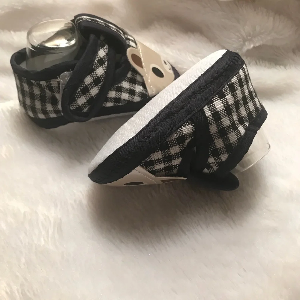 Newborn Baby 3D  Bootie Shoes 0-6 Months NEW
